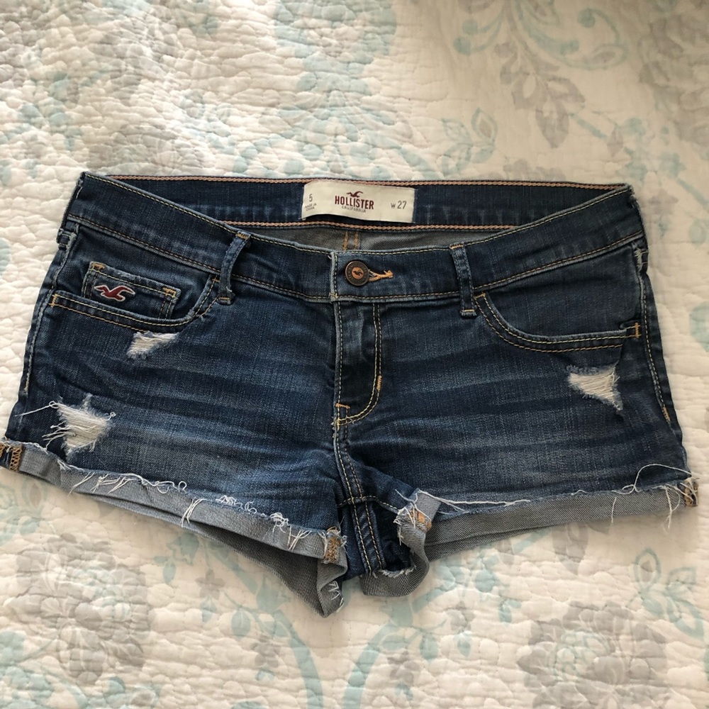 Hollister Ripped Low-Rise Shorts